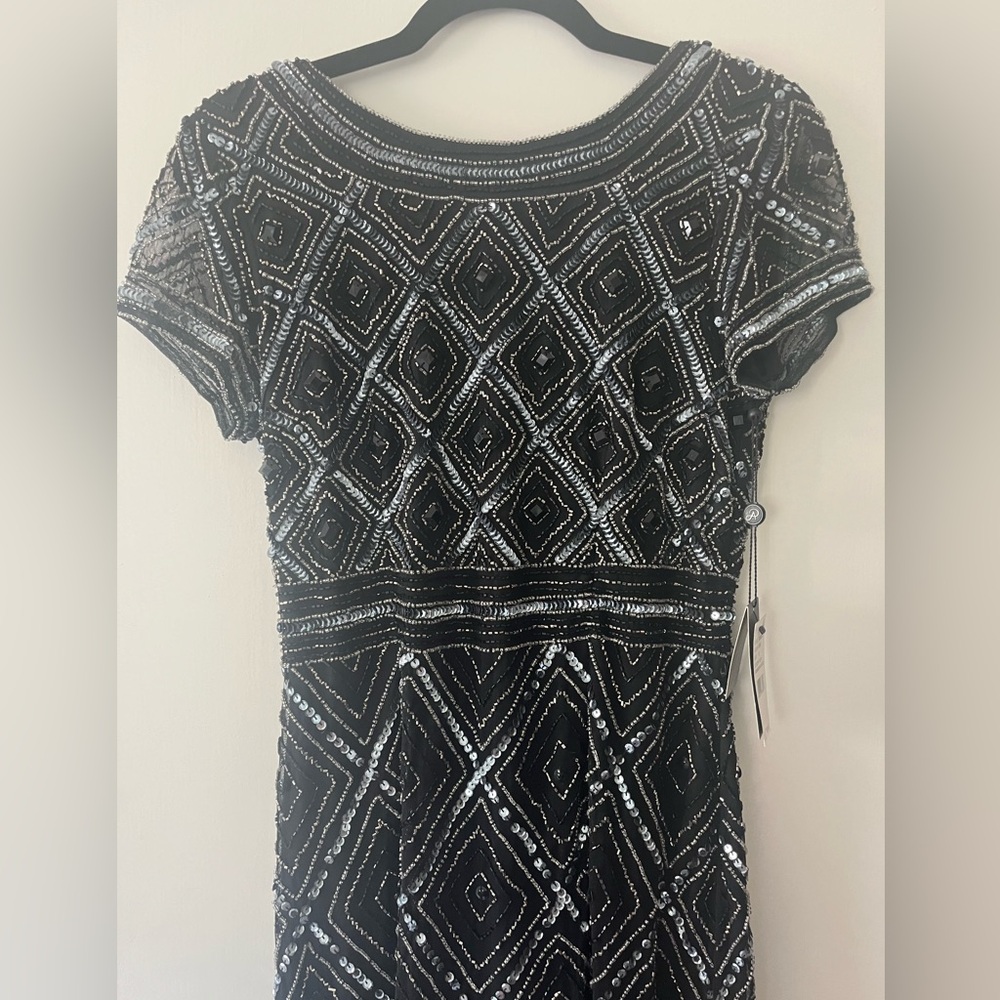 NWT Adrianna Papell Art Deco Diamond Beaded Evening Gown with Cap Sleeves - Picture 7 of 16